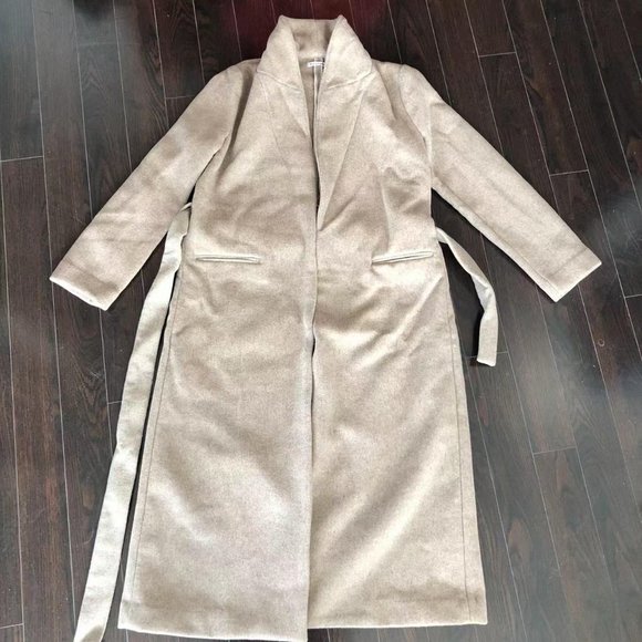 Reformation Greenwich Coat - Picture 4 of 10